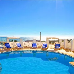 villa-albuar.hotelaalgarve.com/